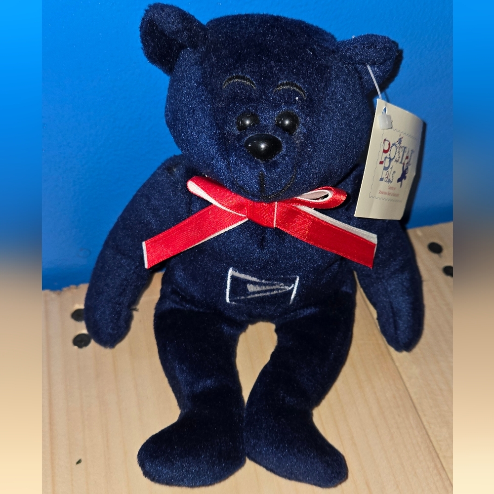 1999 Postal Pals Bear. In Excellent Condition